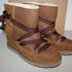 UGG AUSTRALIA CLASSIC FEMME LACE UP BOOTIE BOOTS